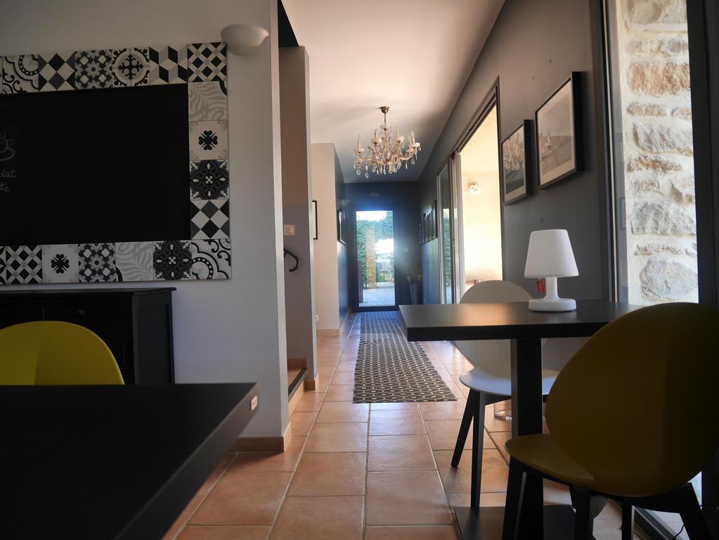 Le Relais D'Angelique Bed & Breakfast Люнел Екстериор снимка