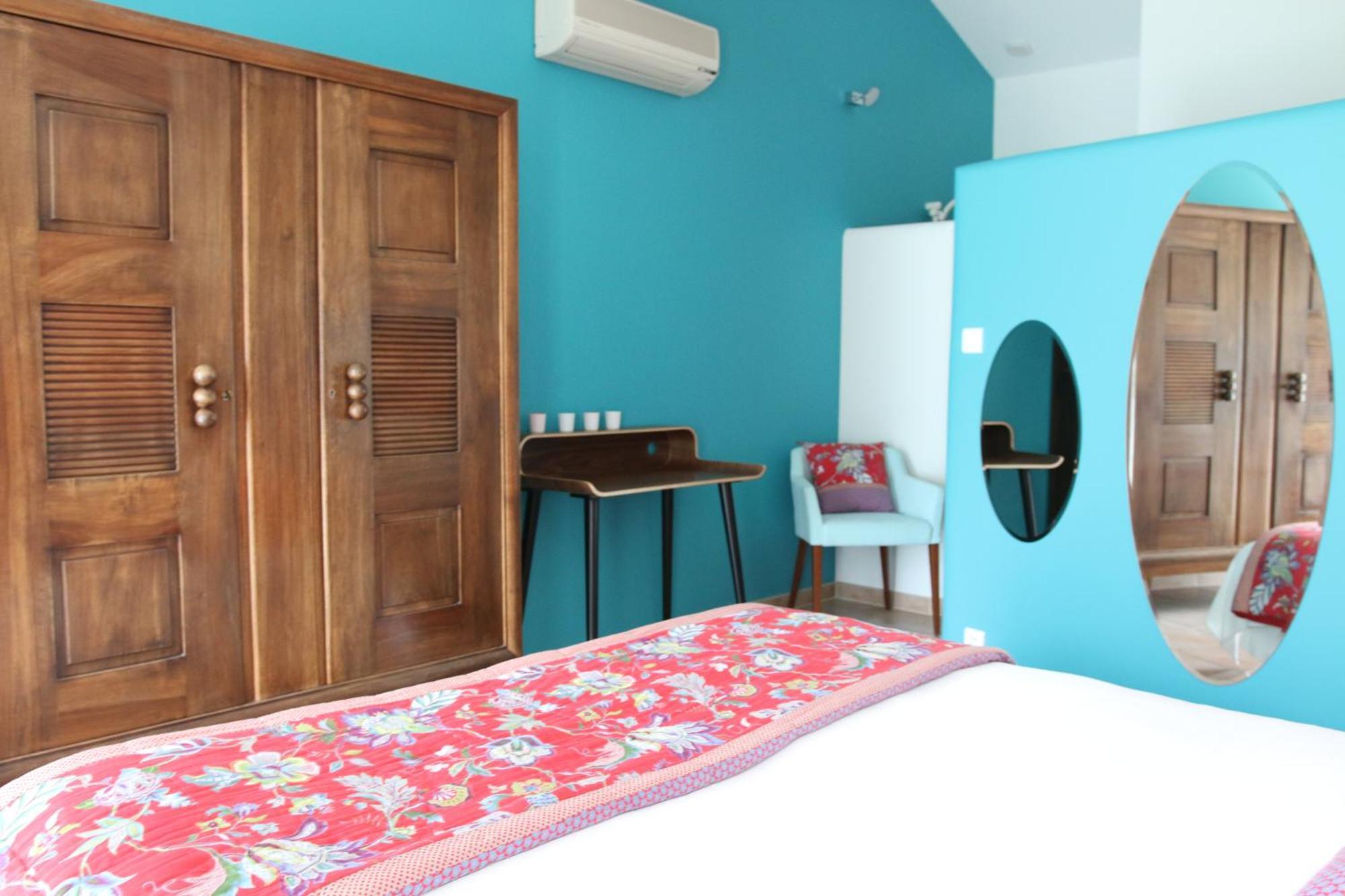 Le Relais D'Angelique Bed & Breakfast Люнел Стая снимка