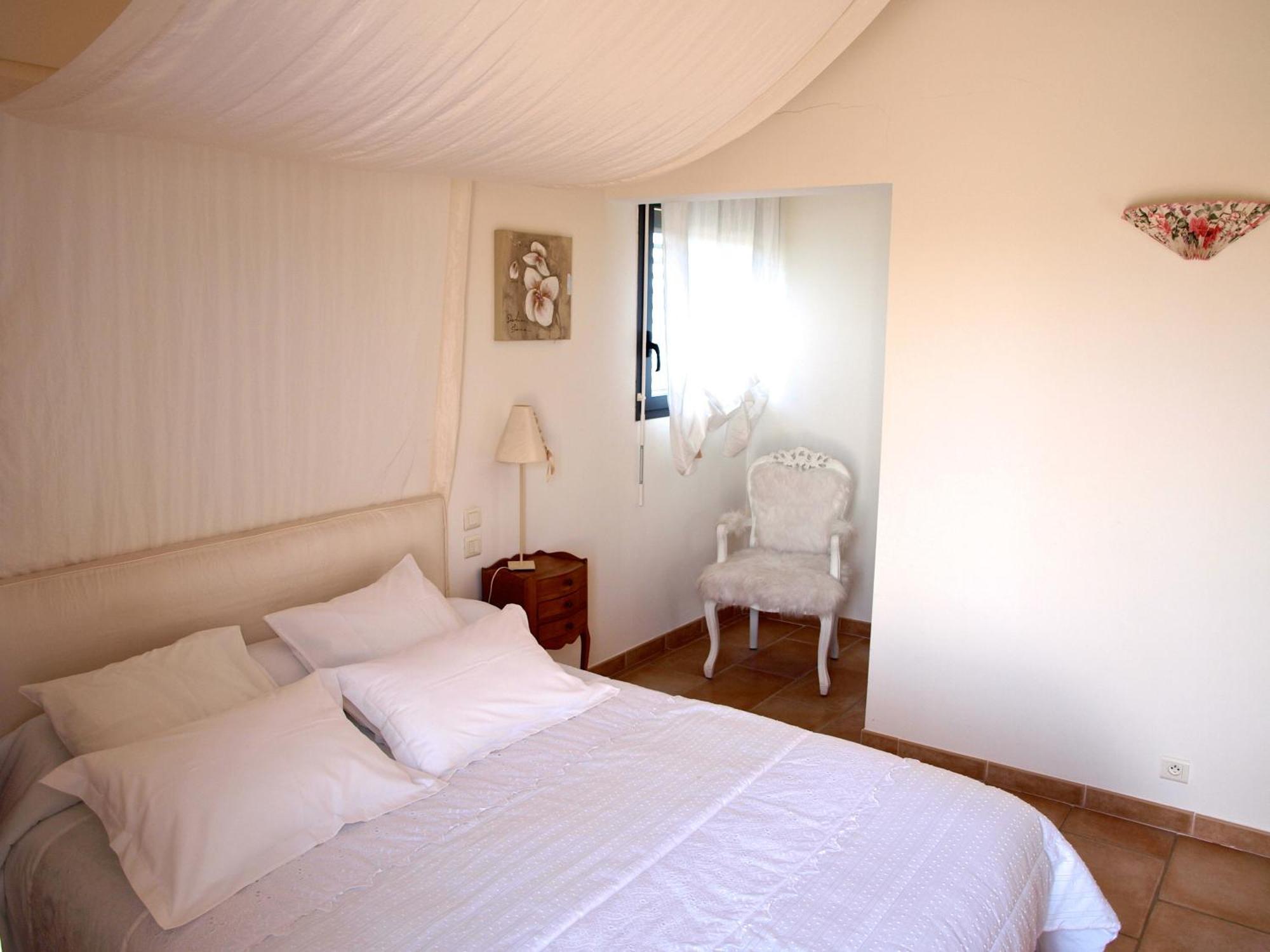 Le Relais D'Angelique Bed & Breakfast Люнел Стая снимка