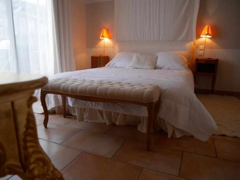 Le Relais D'Angelique Bed & Breakfast Люнел Екстериор снимка