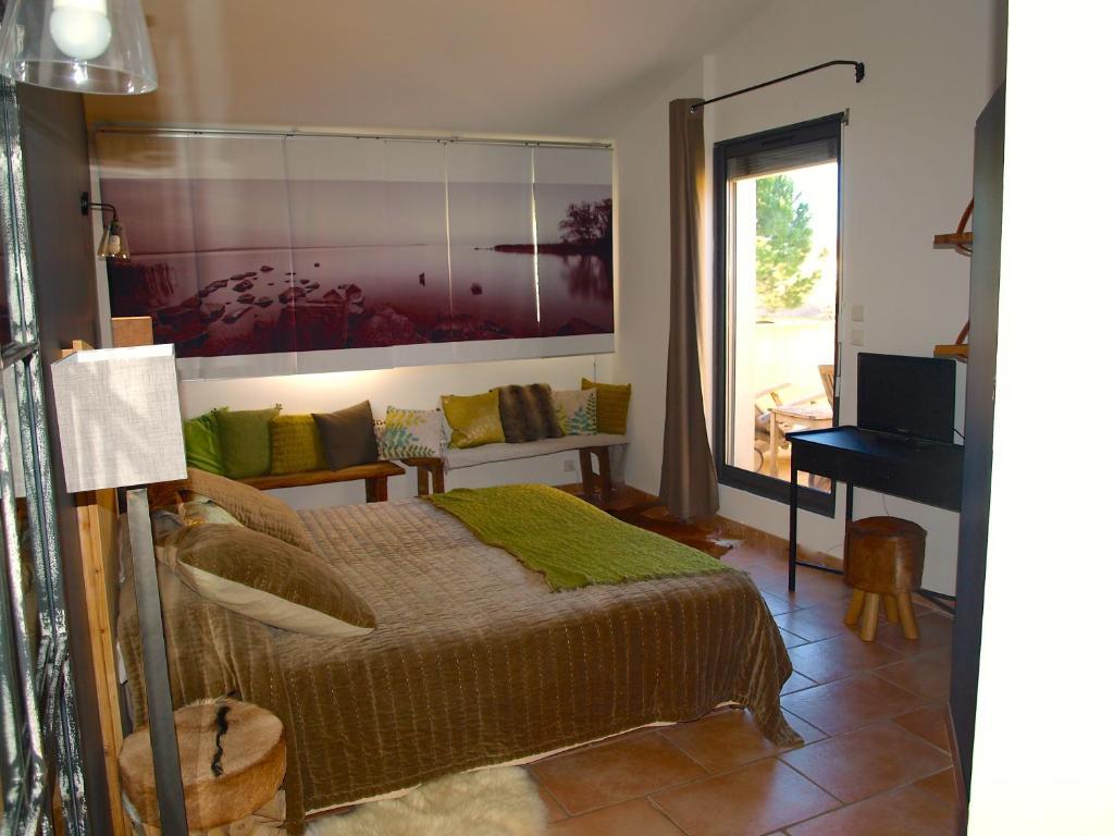 Le Relais D'Angelique Bed & Breakfast Люнел Екстериор снимка