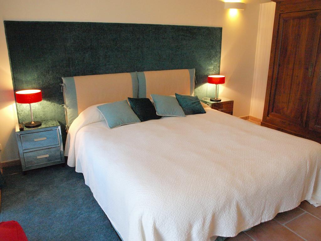 Le Relais D'Angelique Bed & Breakfast Люнел Стая снимка